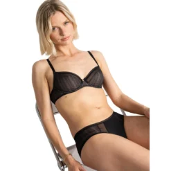 Passionata Soutien-gorge Corbeille à Armatures Détail En Résille - Noir -FITANCY Boutique soutien gorge corbeille a armatures romane noir 3681217 7993627 27 1140x1140