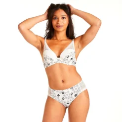 Pomm Poire - Soutien-gorge Ampliforme Ivoire Collection Imperatrice 6 Pomm Poire - Soutien-gorge Ampliforme Ivoire Collection Imperatrice -FITANCY Boutique soutien gorge corbeille armatures blanc 3410006 6483718 18 1140x1140