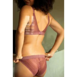 Cache Coeur Serena - Soutien-gorge de Grossesse et d'Allaitement sans Armatures - Violet 13 Cache Coeur Serena - Soutien-gorge de Grossesse et d'Allaitement sans Armatures - Violet -FITANCY Boutique soutien gorge de grossesse et dallaitement sans armatures violet 3393906 6 1140x1140