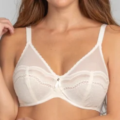 Playtex Soutien-gorge Emboitant Armatures Ivoire Secret Comfort