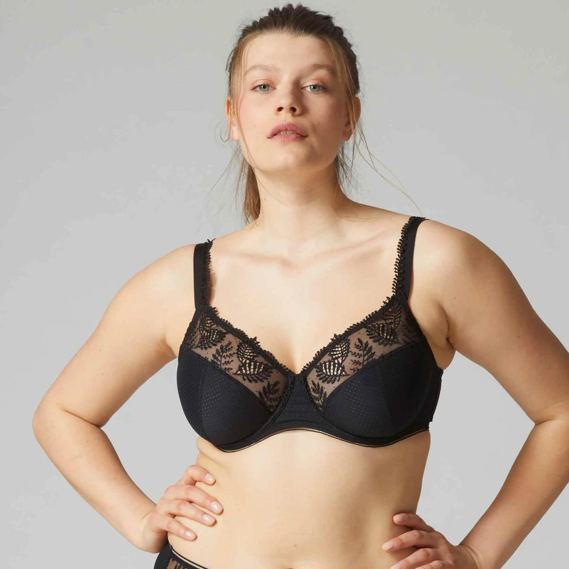 Simone Perele Soutien-gorge Emboîtant Armatures - Noir Simone Pérèle Bloom 3 Simone Perele Soutien-gorge Emboîtant Armatures - Noir Simone Pérèle Bloom