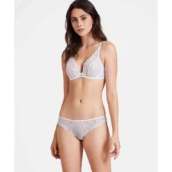 Aubade Fleur de Tattoo - Soutien-Gorge Plongeant Armatures Blanc 11 Aubade Fleur de Tattoo - Soutien-Gorge Plongeant Armatures Blanc -FITANCY Boutique soutien gorge plongeant armatures blanc 3364156 4 1140x1140