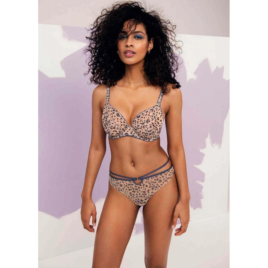 Soutien-gorge Plongeant Freya Wild Side - Imprimé Léopard & Armatures 8 Soutien-gorge Plongeant Freya Wild Side - Imprimé Léopard & Armatures – Image 6
