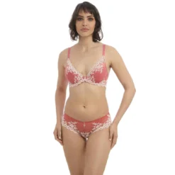 Wacoal Embrace Lace - Soutien-gorge Plongeant Armatures Rose 14 Wacoal Embrace Lace - Soutien-gorge Plongeant Armatures Rose -FITANCY Boutique soutien gorge plongeant armatures rose 3361292 5 1140x1140