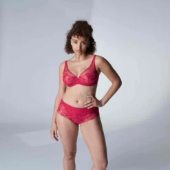 Simone Perele Soutien-gorge Plongeant Armatures - Rouge Simone Pérèle -FITANCY Boutique soutien gorge plongeant armatures rouge 3405622 5 1140x1140
