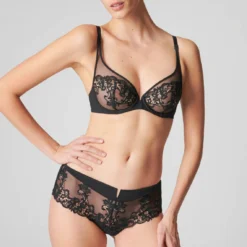 Simone Perele Soutien-gorge Décolleté Plongeant Armatures 11 Simone Perele Soutien-gorge Décolleté Plongeant Armatures -FITANCY Boutique soutien gorge simone perele saga noir 4 1197855 9 1140x1140