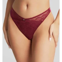 String En Dentelle Ajourée - Rouge Cleo By Panache