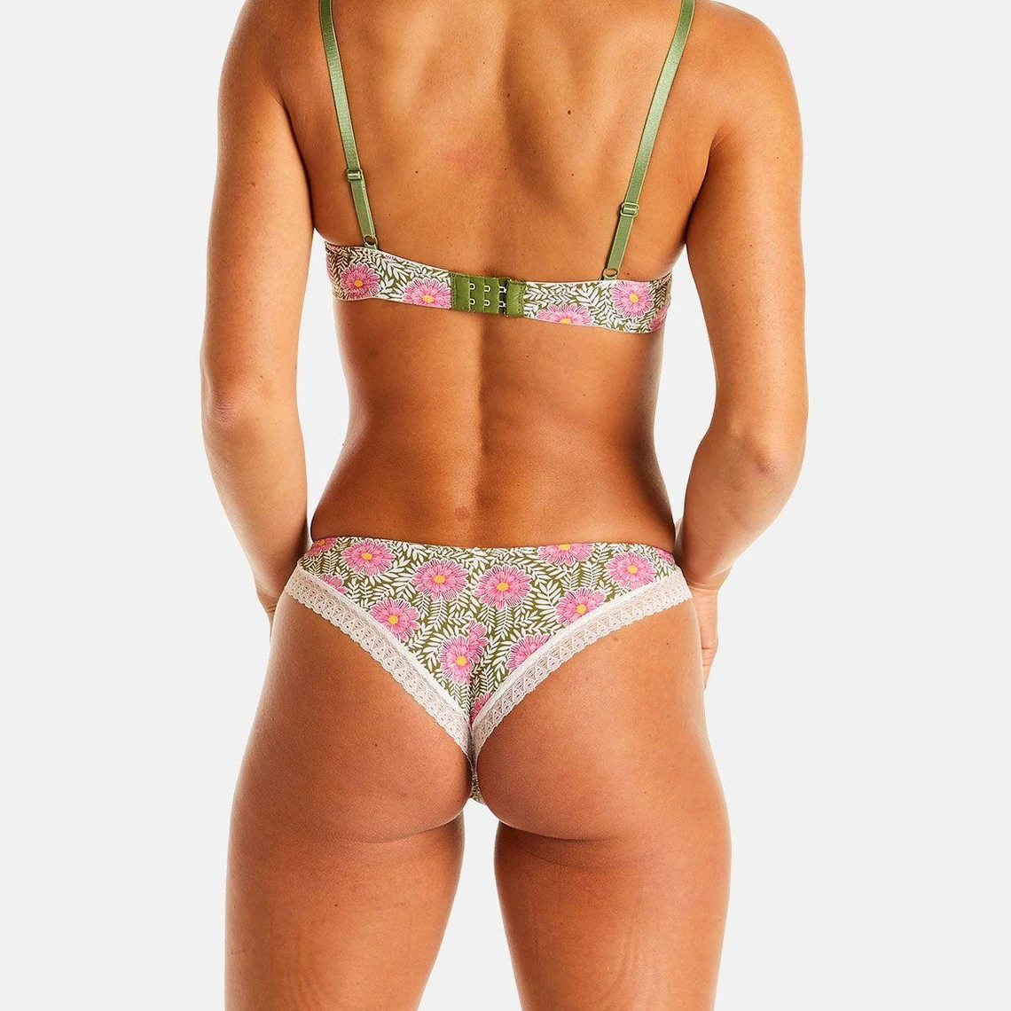 Tanga Ivoire Echo 6 Tanga Ivoire Echo – Image 4