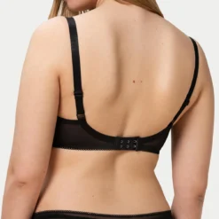 Soutien-gorge Triangle Armatures Triumph BEAUTY-FULL DARLING Noir -FITANCY Boutique triumph soutien gorge avec armatures triangle 219979 4 67c1b71dbc6cb 1140x1140